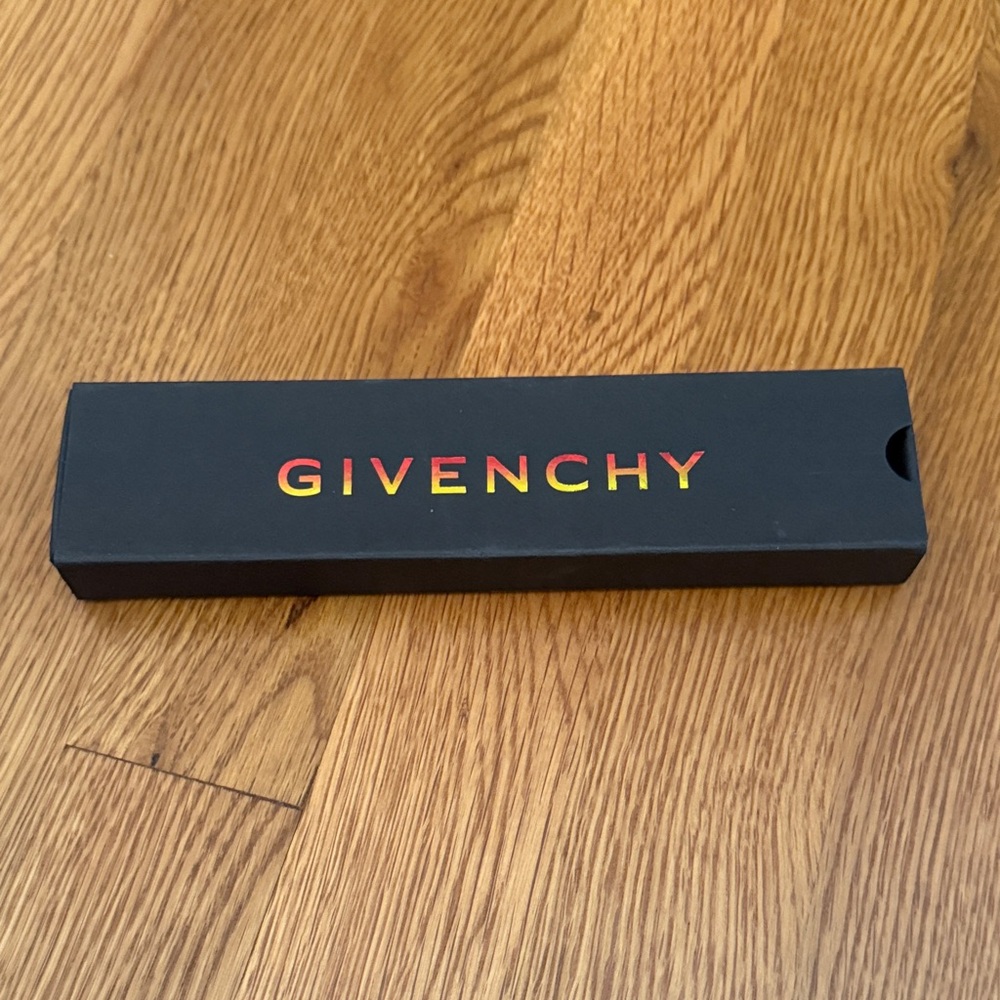 Givenchy Multicolor Pencil Set - Picture 3 of 3